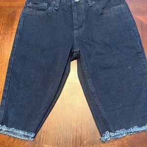 Women's Frayed Hem Jeans